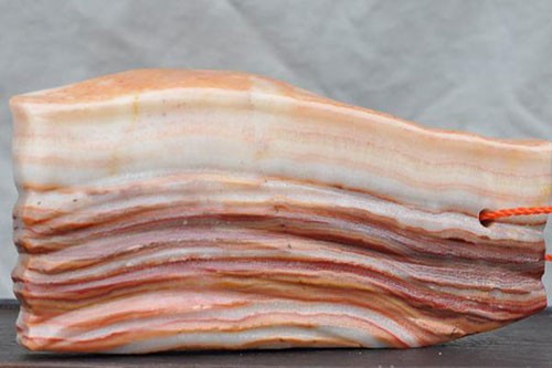 Cận[-]cảnh[-]đá[-]thịt[-]lợn[-]quý[-]hiếm[-]có[-]giá[-]đắt[-]hơn[-]vàng